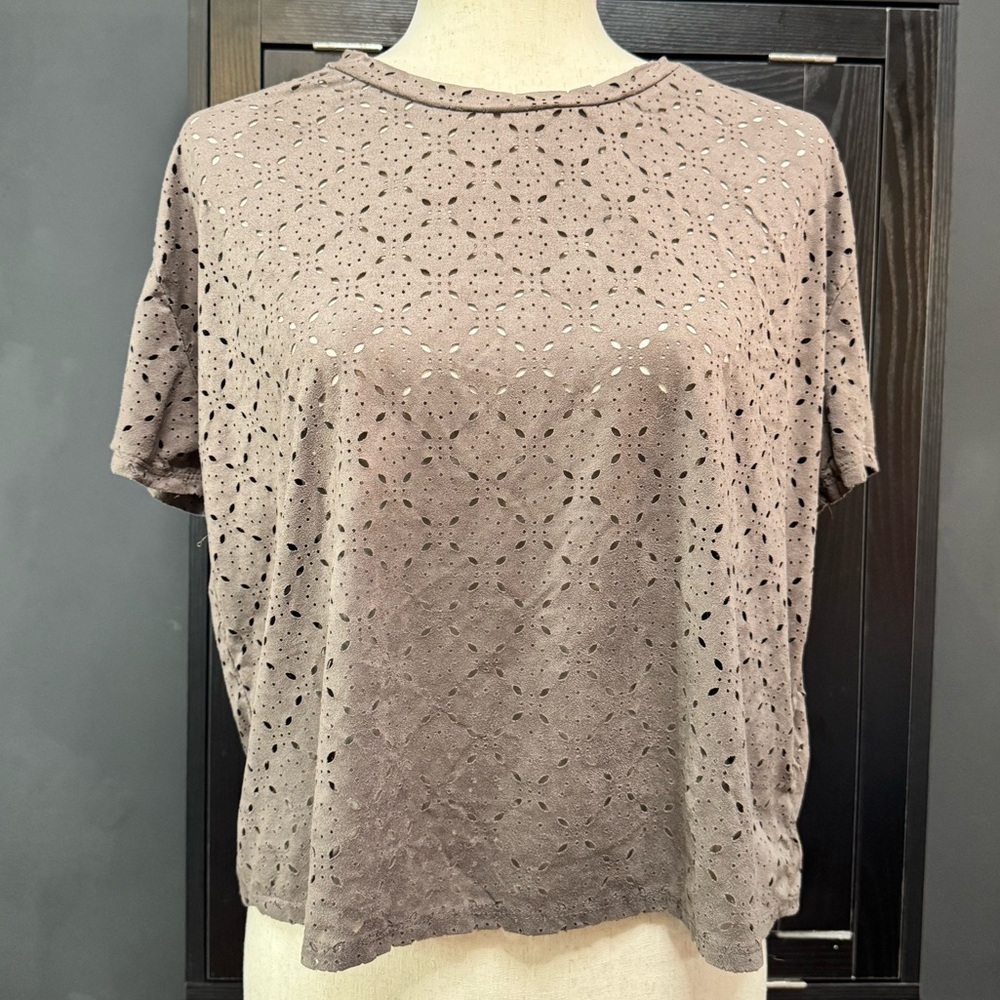 Forever 21, Elegant Brown Eyelet Women's Top.